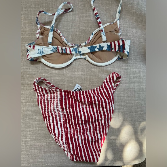 New rare never worn 1980’s red white and blue high cut bikini size 11/12. - Picture 6 of 8